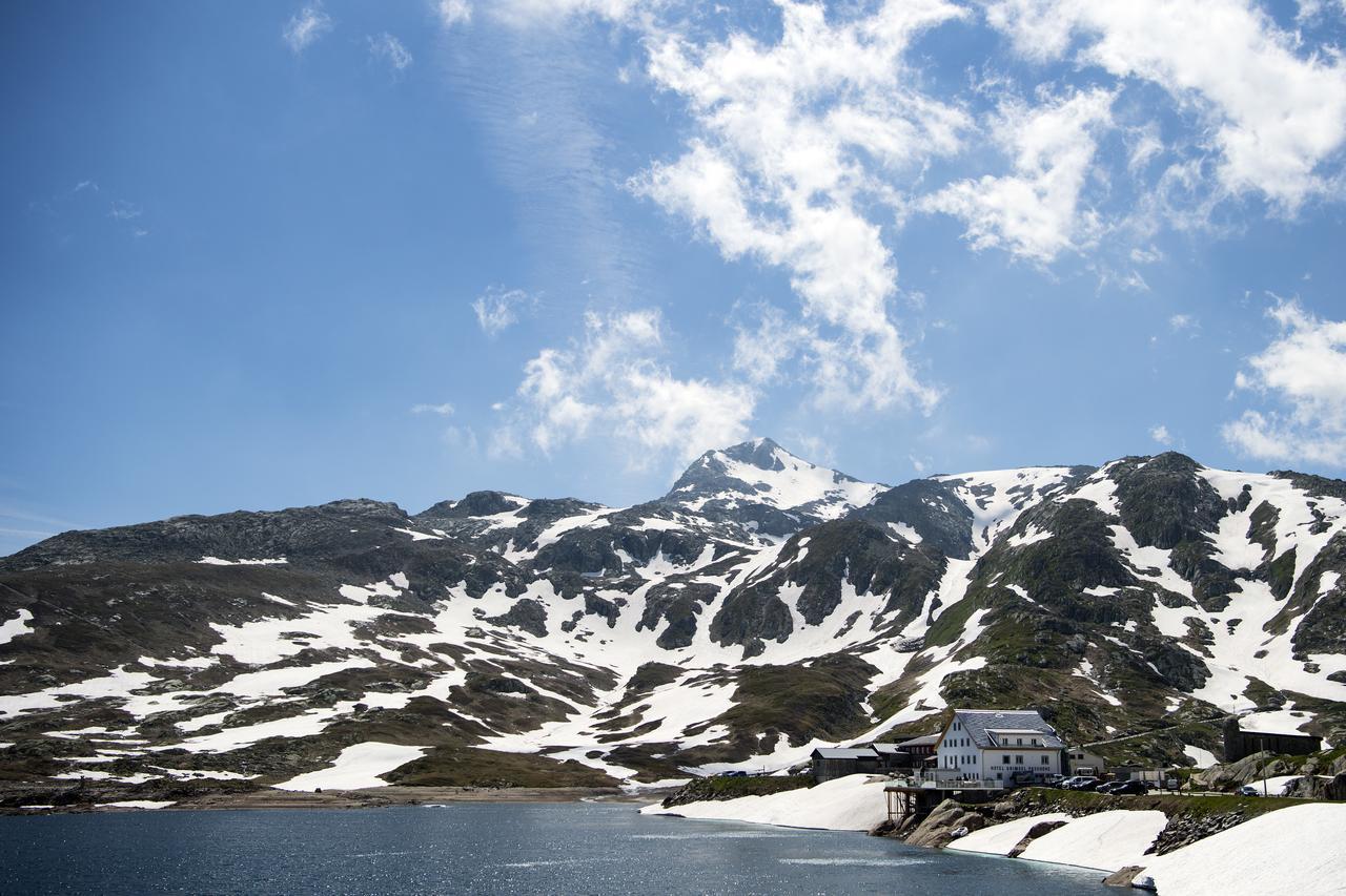Hotel Grimsel Passhoehe Обервалд Екстериор снимка