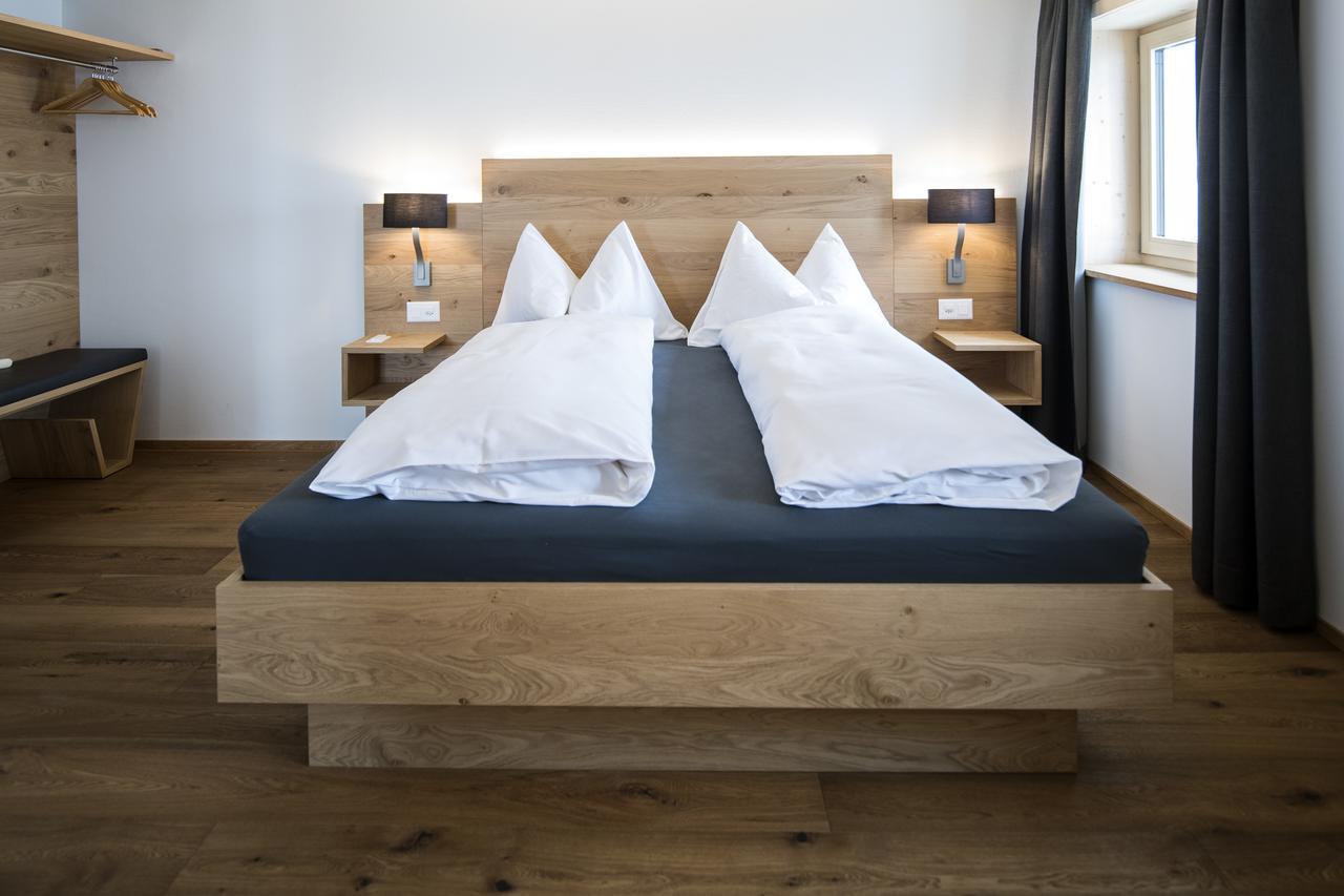 Hotel Grimsel Passhoehe Обервалд Екстериор снимка