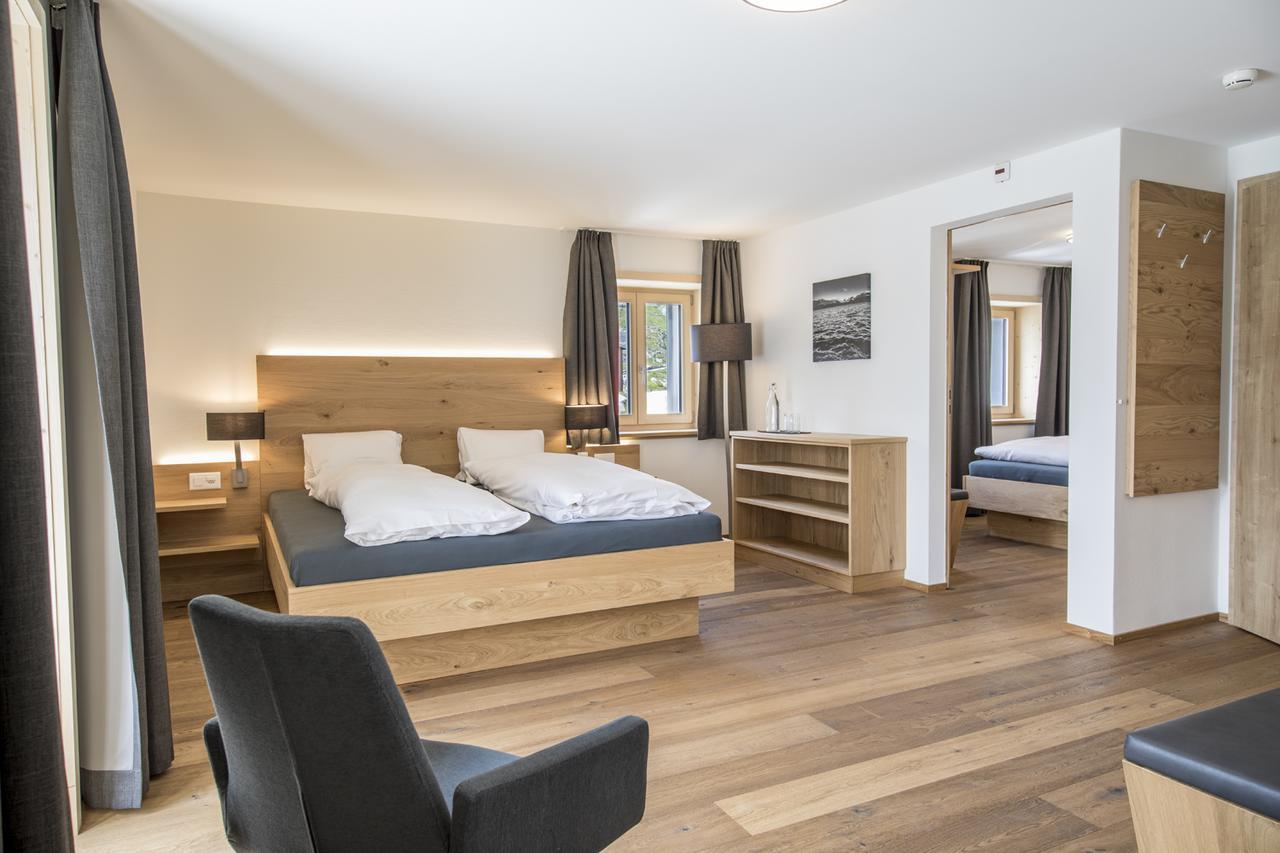 Hotel Grimsel Passhoehe Обервалд Екстериор снимка