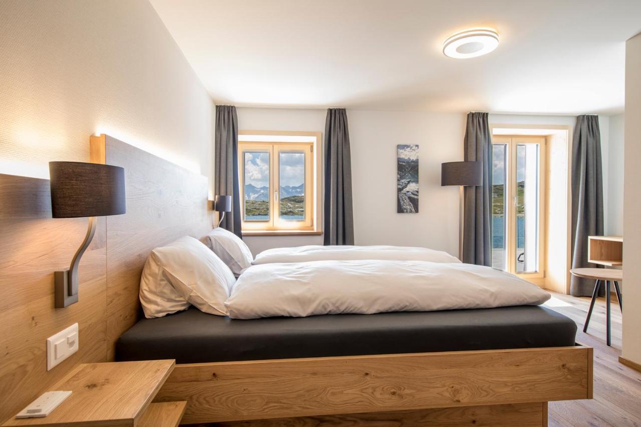 Hotel Grimsel Passhoehe Обервалд Екстериор снимка