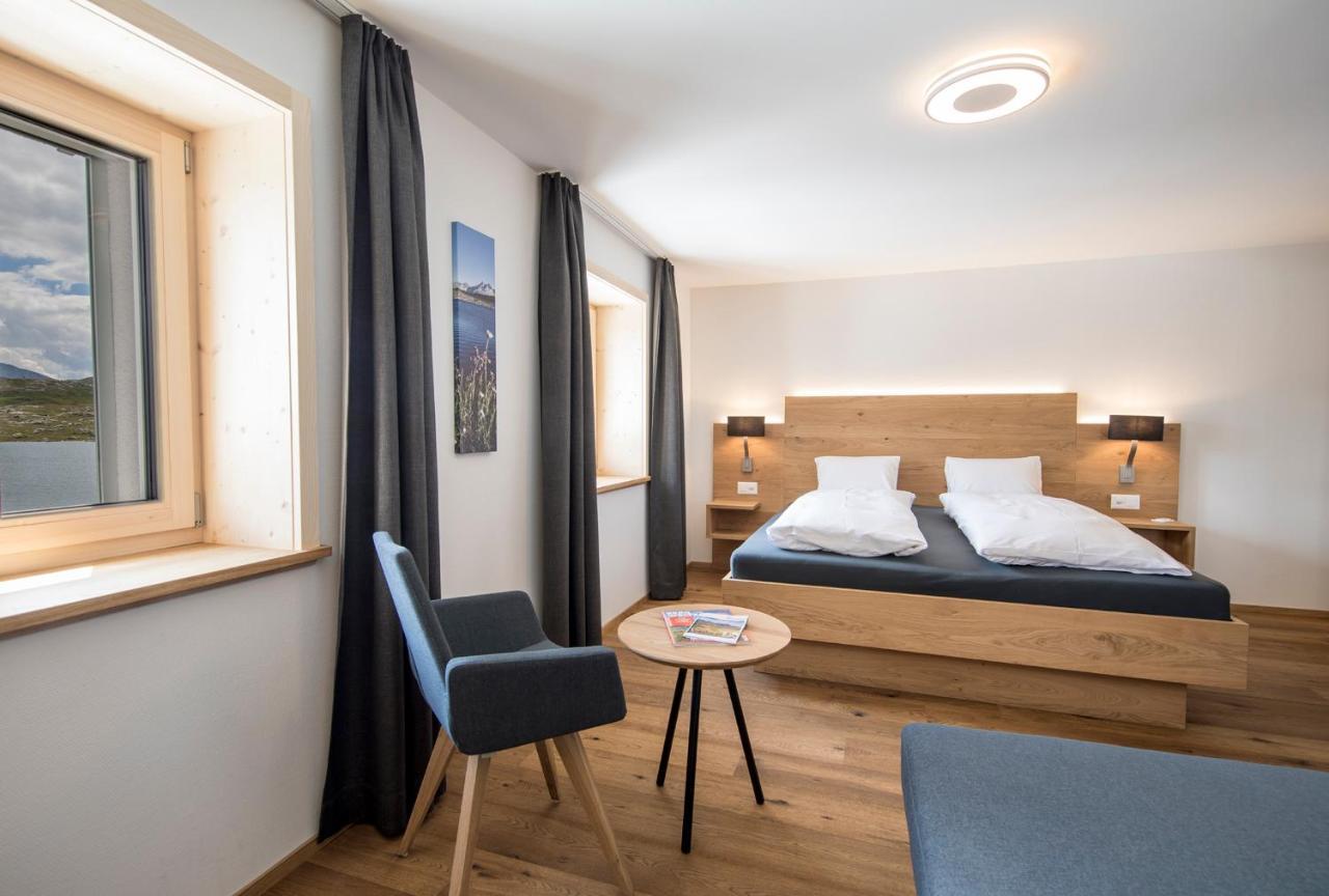 Hotel Grimsel Passhoehe Обервалд Екстериор снимка