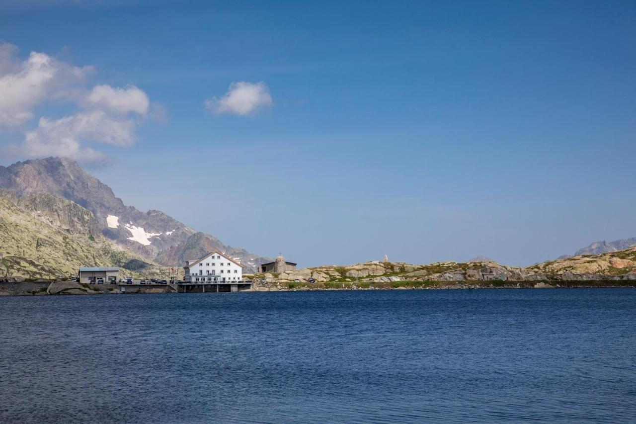Hotel Grimsel Passhoehe Обервалд Екстериор снимка