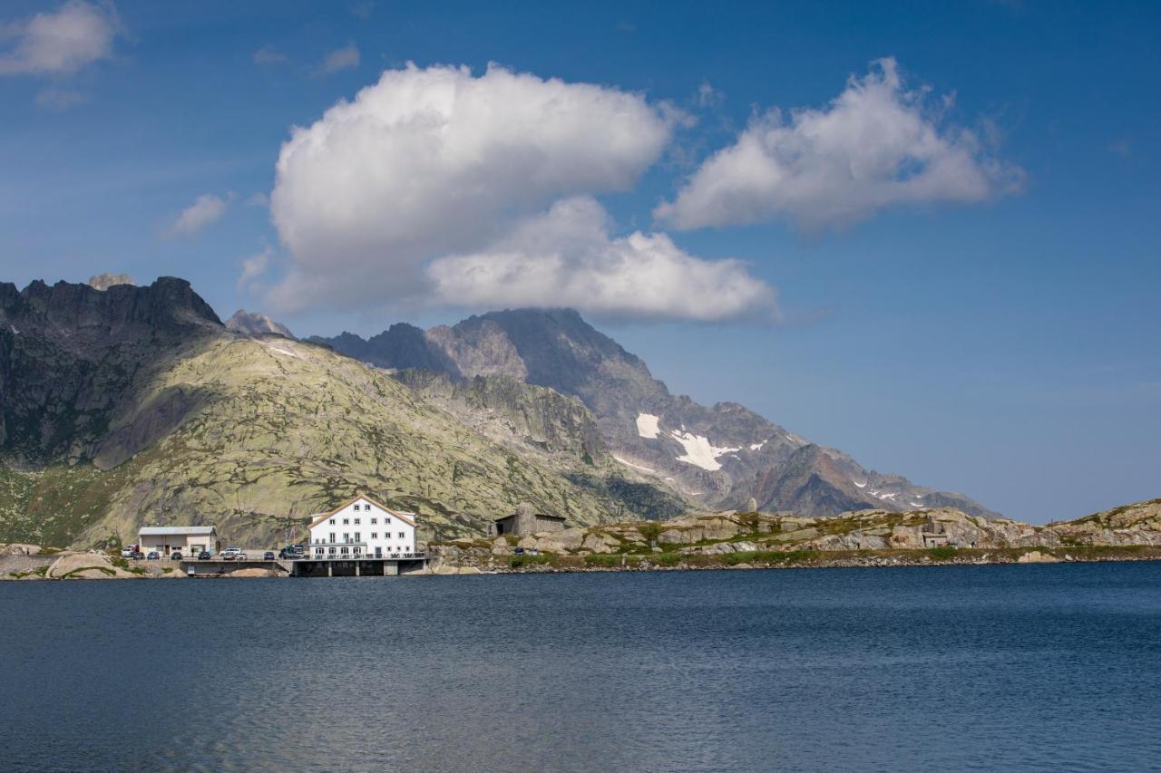 Hotel Grimsel Passhoehe Обервалд Екстериор снимка